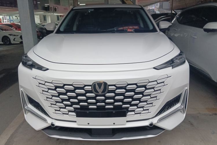 Used CHANGAN UNI-K 2024 2.0T Two-Wheel Drive YueShang Trim Front