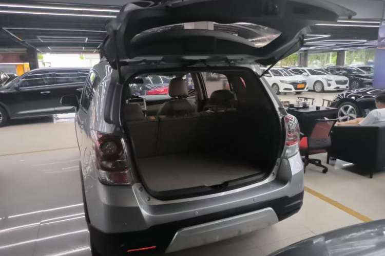 Used Toyota Verso 2015 180E CVT Crossover Edition