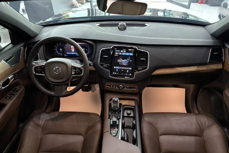 Used Volvo XC90 2024 B6 Zhiyi Luxury 7-Seater