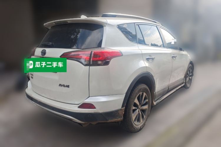 Used Toyota RAV4 2016 2.0L CVT Two-Wheel Drive Smart Edition China V Standard Rear Right 45 Deg