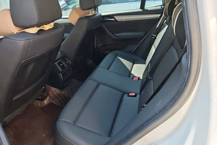 Used BMW X3 2016 sDrive20i
