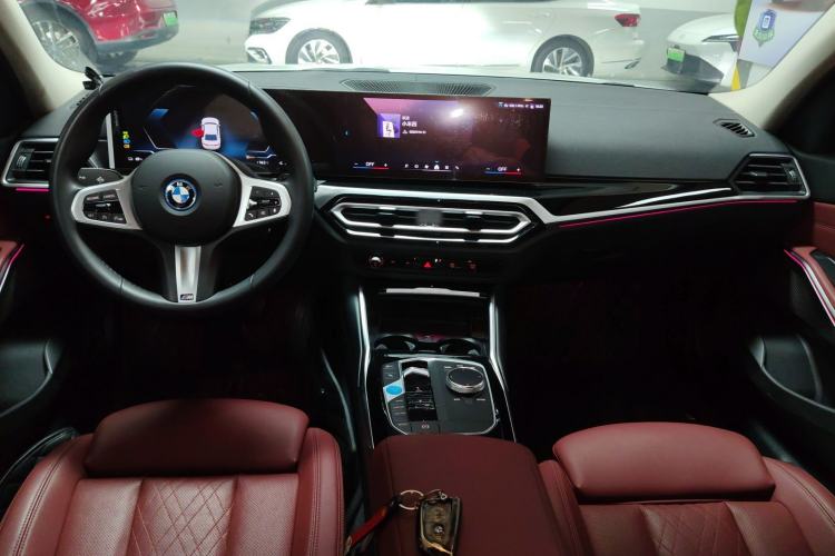 Used BMW i3 2022 eDrive 35 L
