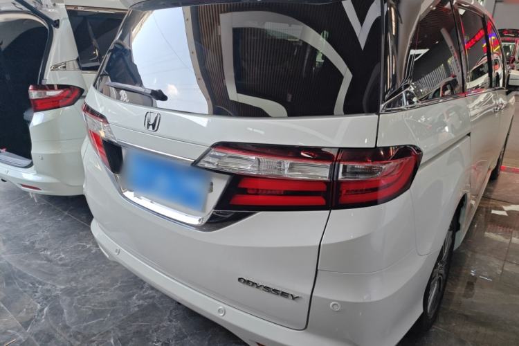 Used Honda Odyssey 2018 2.4L Supreme Edition