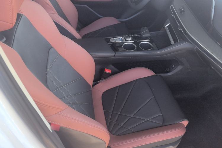 Used CHANGAN Eado 2023 Changan Edition PLUS Blue Whale NE 1.4T GDI DCT Prestige Version Interior 1