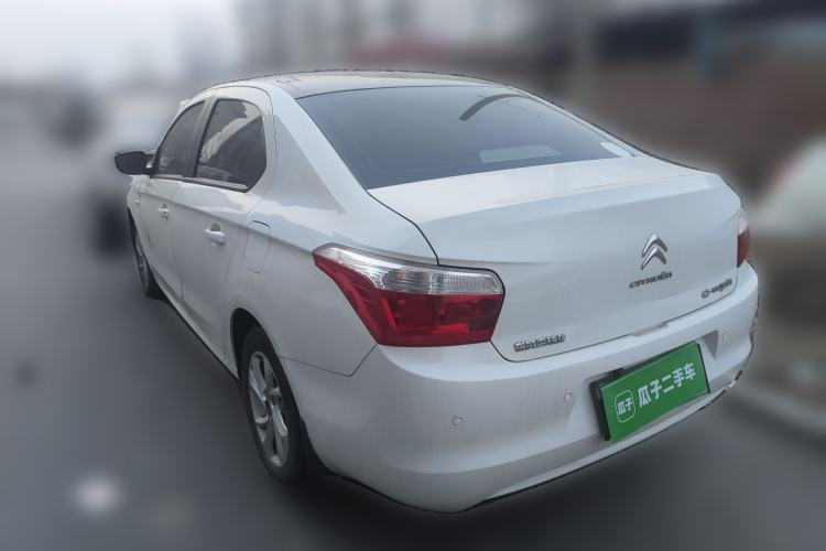 Used Citroen Elysee 2015 Zhishang Edition 1.6L Manual Fashion Model