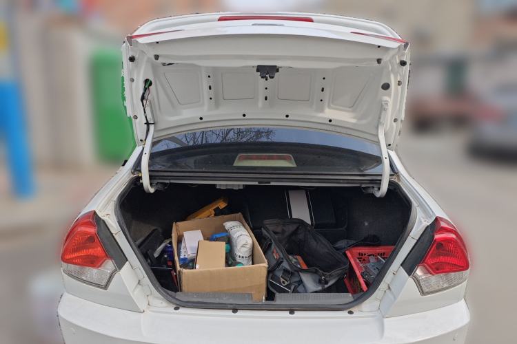 Used Soueast V3 Lingyue 2015 1.5L Manual Happiness Edition Trunk