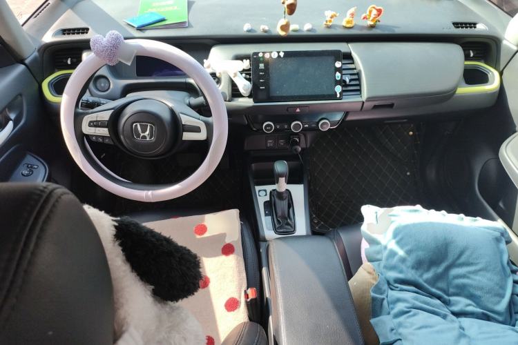 Used Honda Fit 2021 1.5L CVT Trendy Version Center Console