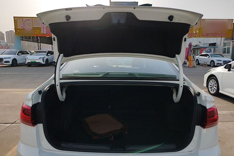 Used Volkswagen Bora 2024 200TSI DSG Comfort Edition
