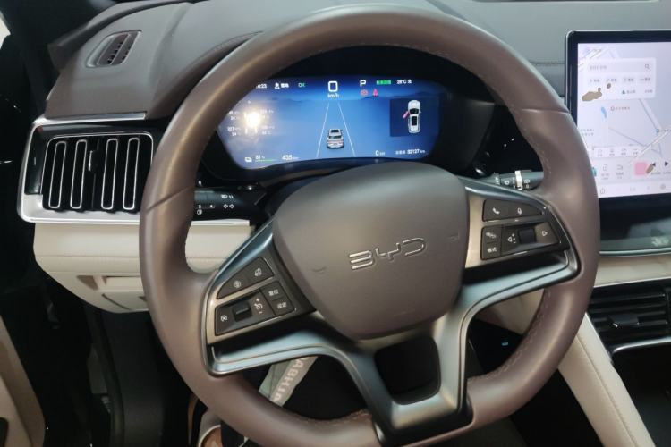 Used BYD Song PLUS New Energy 2025 EV Intelligent Driving Edition 520km Luxury Model
