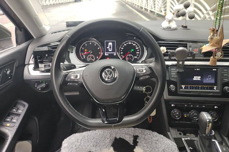 Used Volkswagen Lamando 2017 280TSI DSG Comfort Edition
