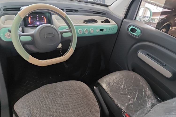 Used Bestune Pony 2024 170km Vitality Horse Center Console