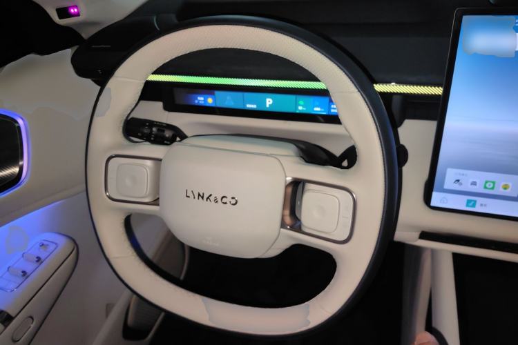 Used Lynk & Co 900 2025 2.0T Ultra