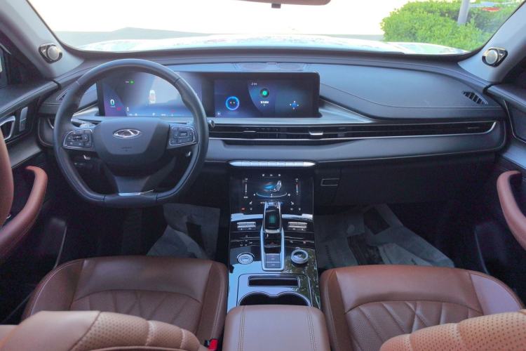 Used Chery Tiggo 8 PLUS 2022 Kunpeng Edition 390TGDI DCT Luxury+ Edition Center Console