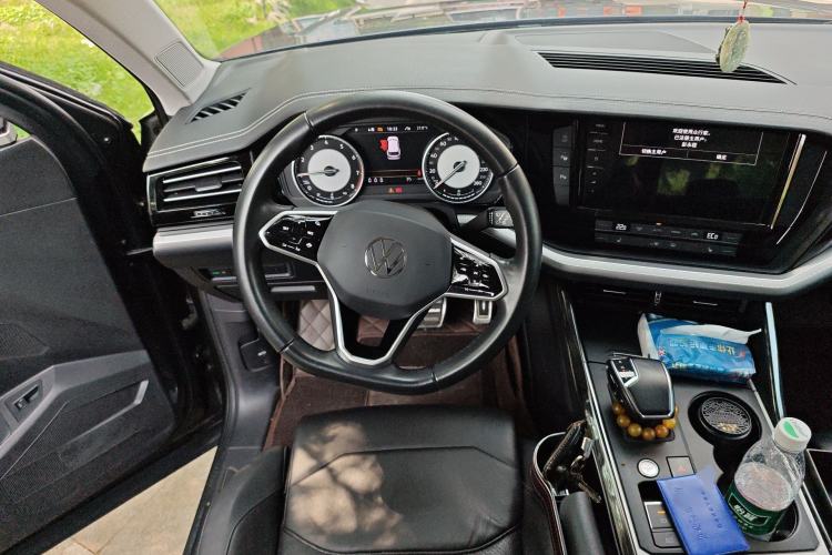 Used Volkswagen Touareg 2022 2.0 TSI Flagship Special Edition Steering Wheel