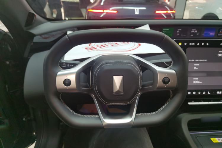 Used Avatr 12 2025 Updated Ultra All-Electric Four-Wheel Drive Steering Wheel