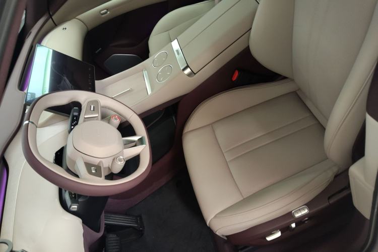 Used Xiaomi Auto YU7 2025 Ultra-Long Range All-Wheel Drive Pro Version
