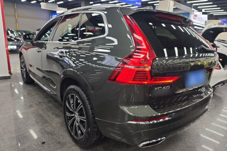 Used Volvo XC60 2021 T5 4x4 Smart Luxury Edition Rear Left 45 Deg