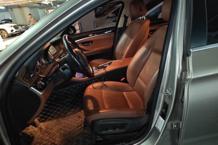 Used BMW 5 Series 2017 520Li Elegant Edition
