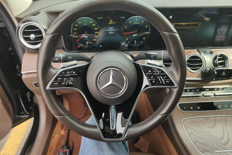 Used Mercedes-Benz E-Class 2022 Second Facelift E 300 L Fashion Edition
