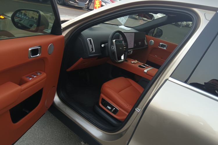 Used Li Auto L8 2023 Max model