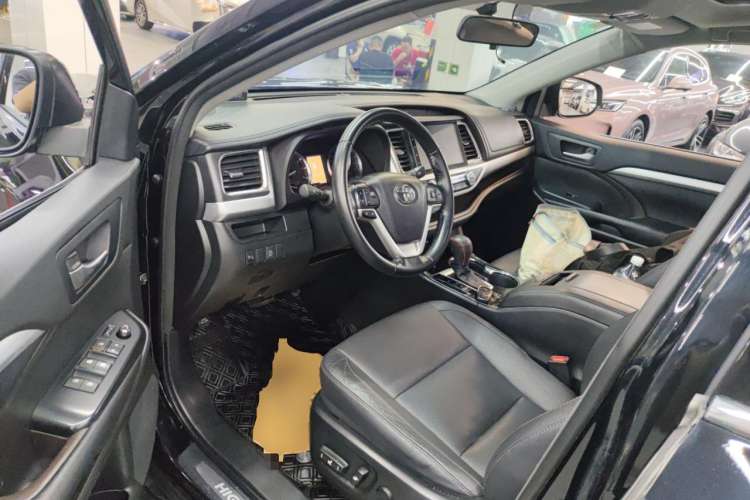 Used Toyota Highlander 2015 2.0T Four-Wheel Drive Luxury Edition 7-Seater