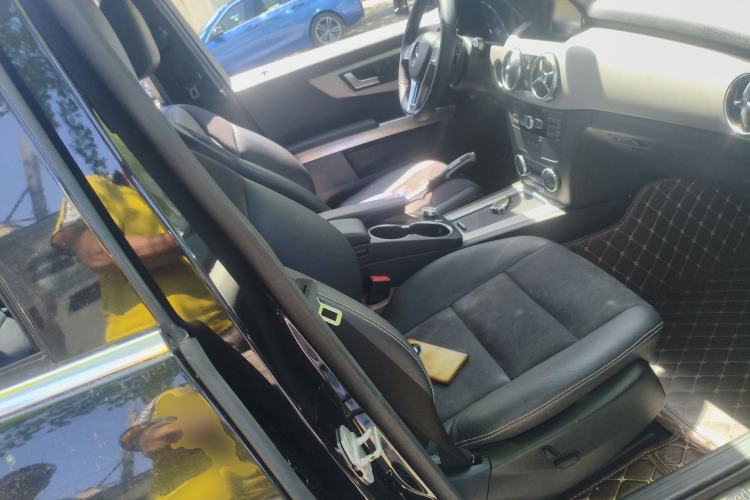 Used Mercedes-Benz GLK-Class 2015 GLK 260 4MATIC Dynamic Edition Ultimate Version Right Front Seat