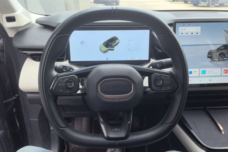 Used Lynk & Co 08 EM-P 2023 120km Long-Range Pro Steering Wheel