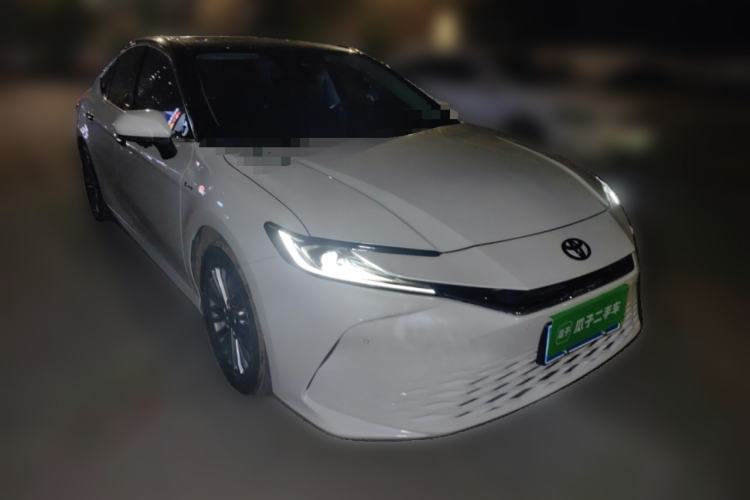 Used Toyota Camry 2024 Dual-Motor 2.0 HGVP Luxury Edition Front Right 45 Deg