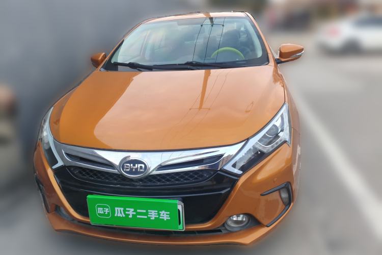 Used BYD Qin New Energy 2014 1.5T Cool Black Knight Flagship Model Front