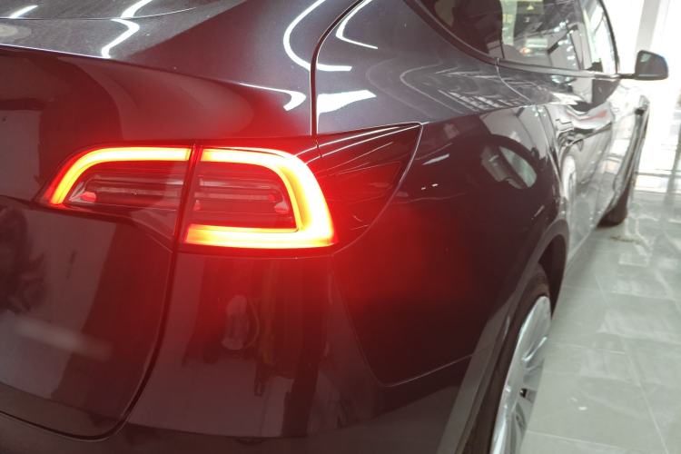 Used Tesla Model Y 2024 Rear-Wheel-Drive Version
