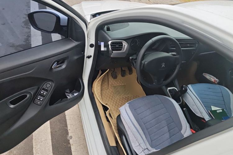 Used Peugeot 301 2014 1.6L Manual Comfort Edition
