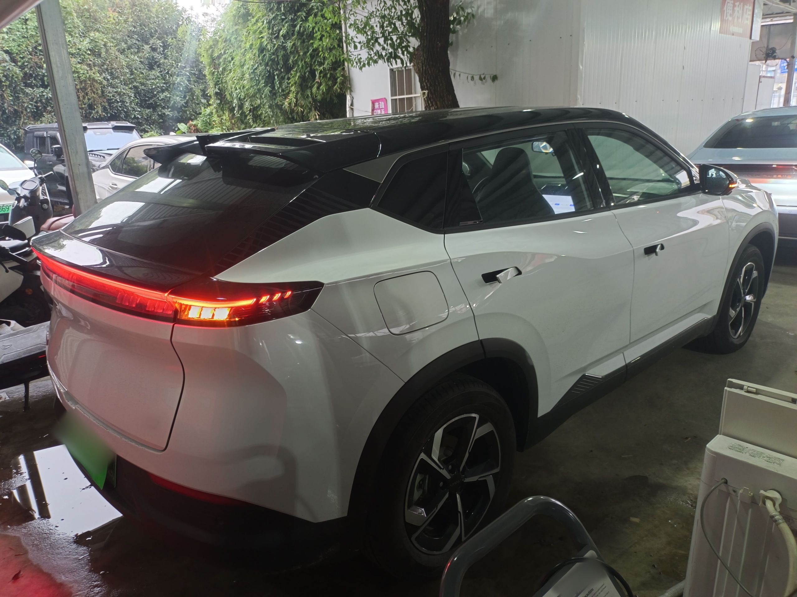 Dongfeng Aeolus L7 New Energy 2025 518 Comfort Edition — снимка 6