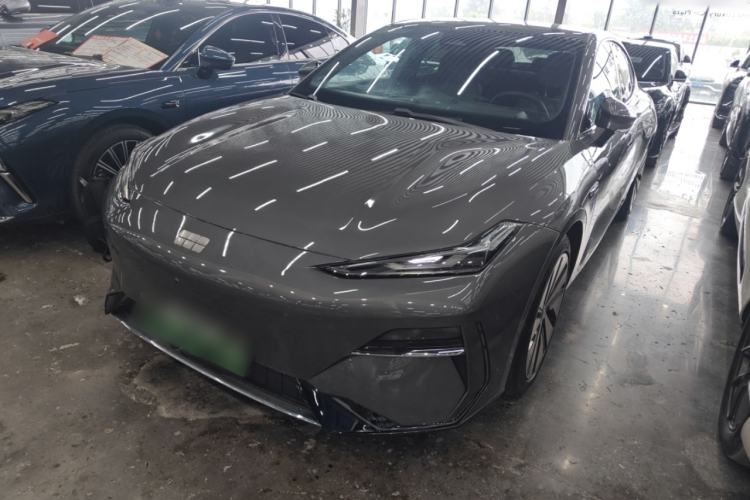 Used Geely Galaxy E8 2024 665 km Range Rear-Drive Starship Long-Range Version