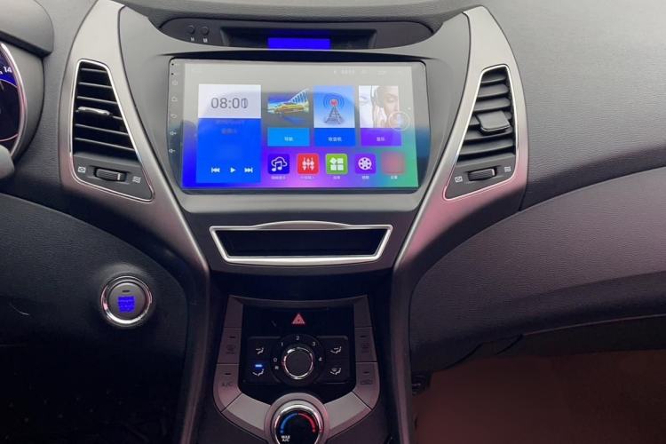 Used Hyundai Elantra (5th Generation / Langdong) 2013 1.6L Automatic Leading Model Audio And AC Panel