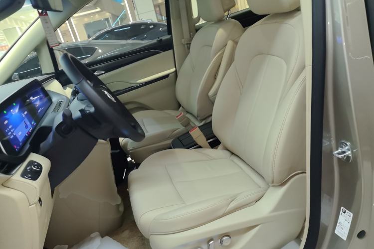 Used Buick GL8 2023 ES Lu Zun Deluxe Model

