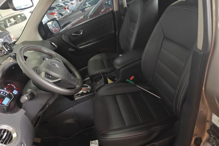 Used Renault Koleos 2014 Revised Version 2.5L Two-Wheel Drive Comfort Edition Left Front Seat