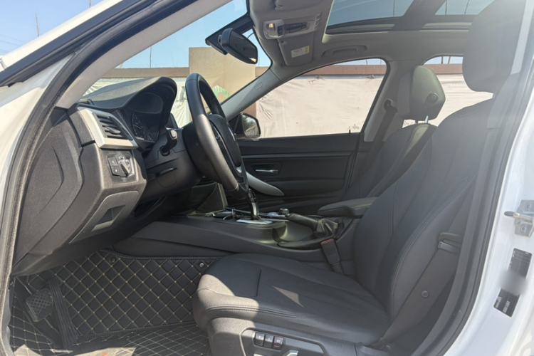 Used BMW 3 Series GT 2017 320i Sport Edition