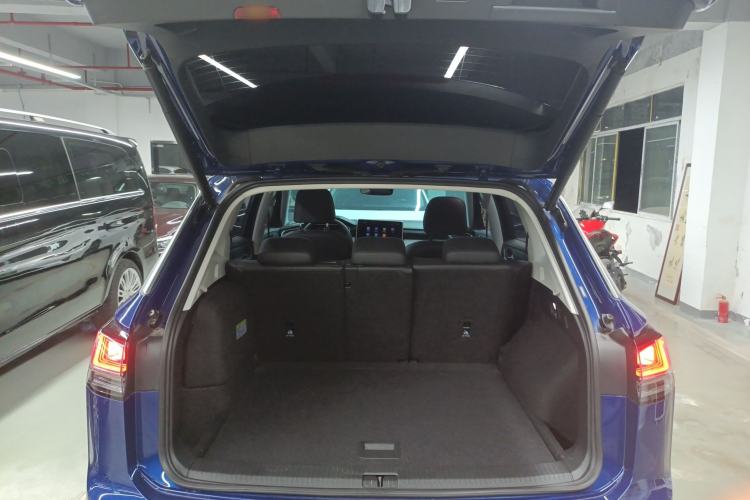 Used Volkswagen Tayron GTE Plug-in Hybrid 2023 280TSI Luxury Plus Advanced Edition Trunk