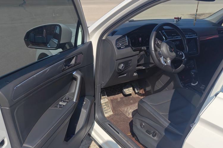 Used Volkswagen Tiguan L 2021 330TSI Automatic Two-Wheel Drive R-Line Enhanced Edition