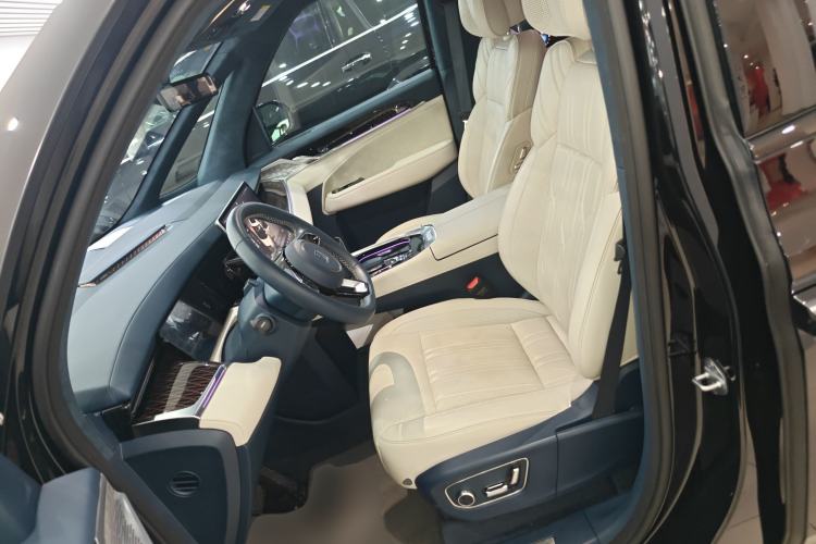 Used Zeekr 009 2022 Revised WE Version Left Front Seat