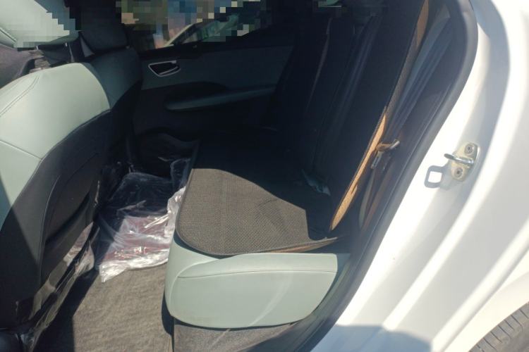 Used Roewe D6 2025 450km Deluxe Edition
