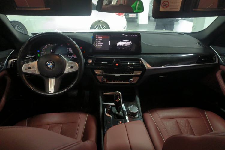 Used BMW 5 Series 2022 Second Facelift 525Li M Sport Package