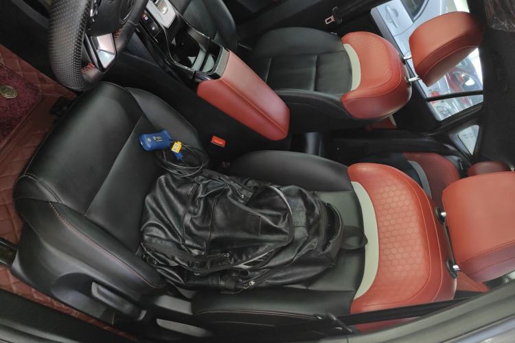 Used MG 5 2021 Revised 300TGI DCT Qingshè Luxurious Enjoyment Edition
