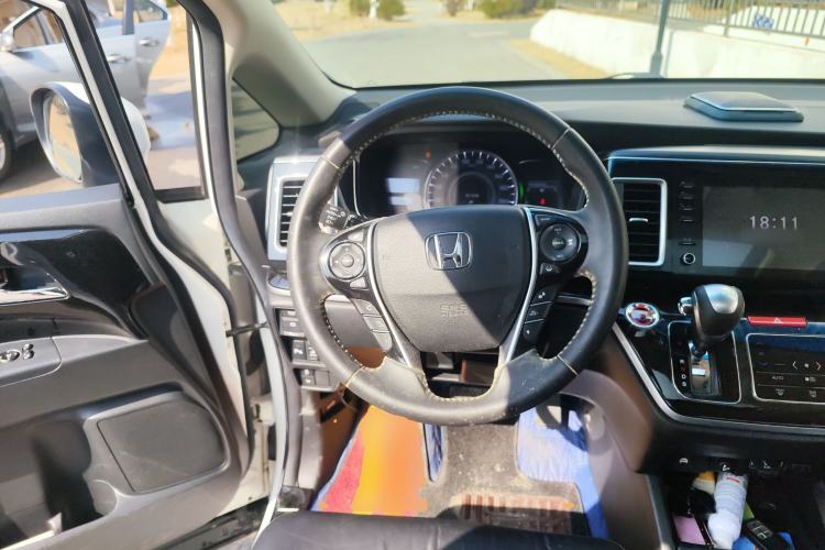 Used Honda Elysion 2019 2.0L Hybrid Luxury Edition
