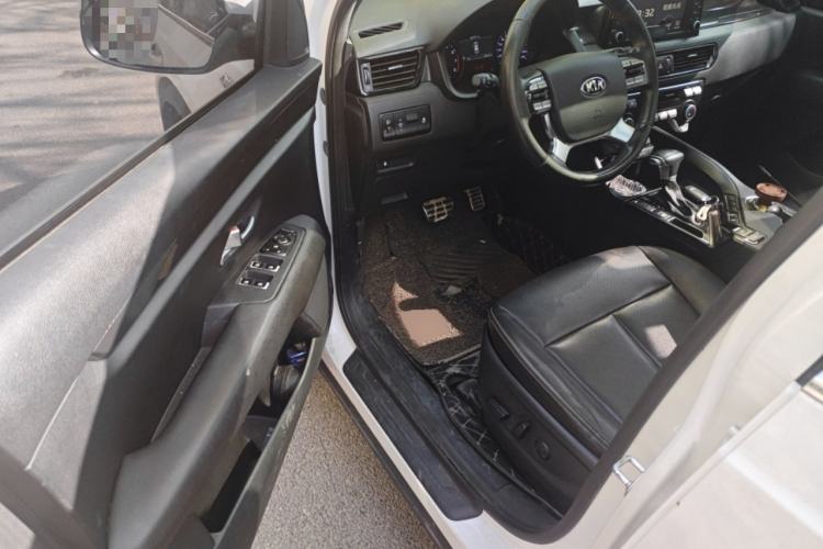 Used Kia KX7 2017 2.0T Automatic 4WD DLX 7-Seater