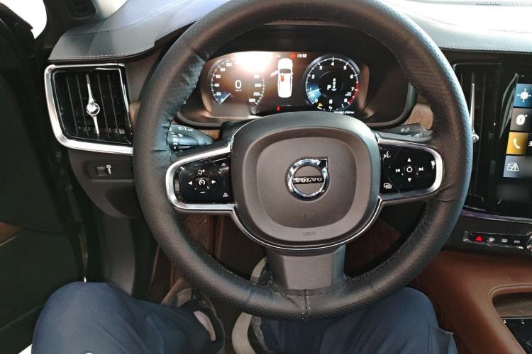 Used Volvo S90 2021 B5 Zhiyuan Luxury Edition
