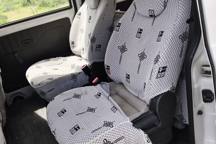 Used Wuling Rongguang V 2016 1.5L Standard Version
