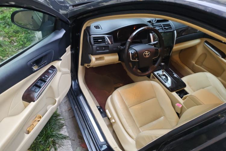 Used Toyota Camry 2015 2.0G Premier Edition
