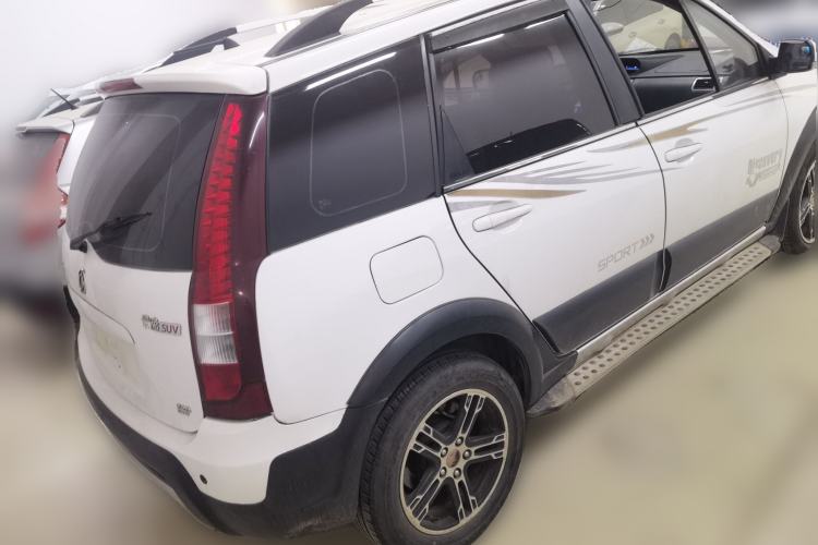 Used FORTHING Joyear SUV 2012 1.6L Luxury Model
