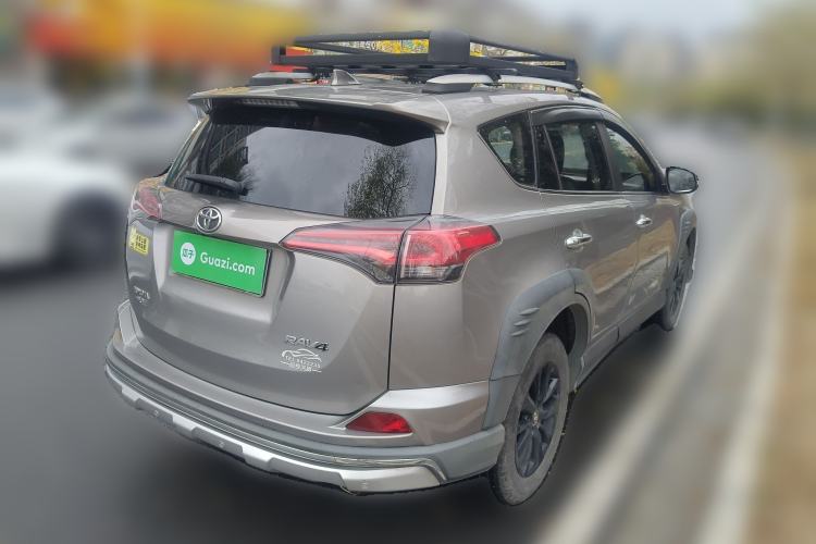 Used Toyota RAV4 2019 2.0L CVT Two-Wheel Drive Fashion X Limited Edition China VI Standard